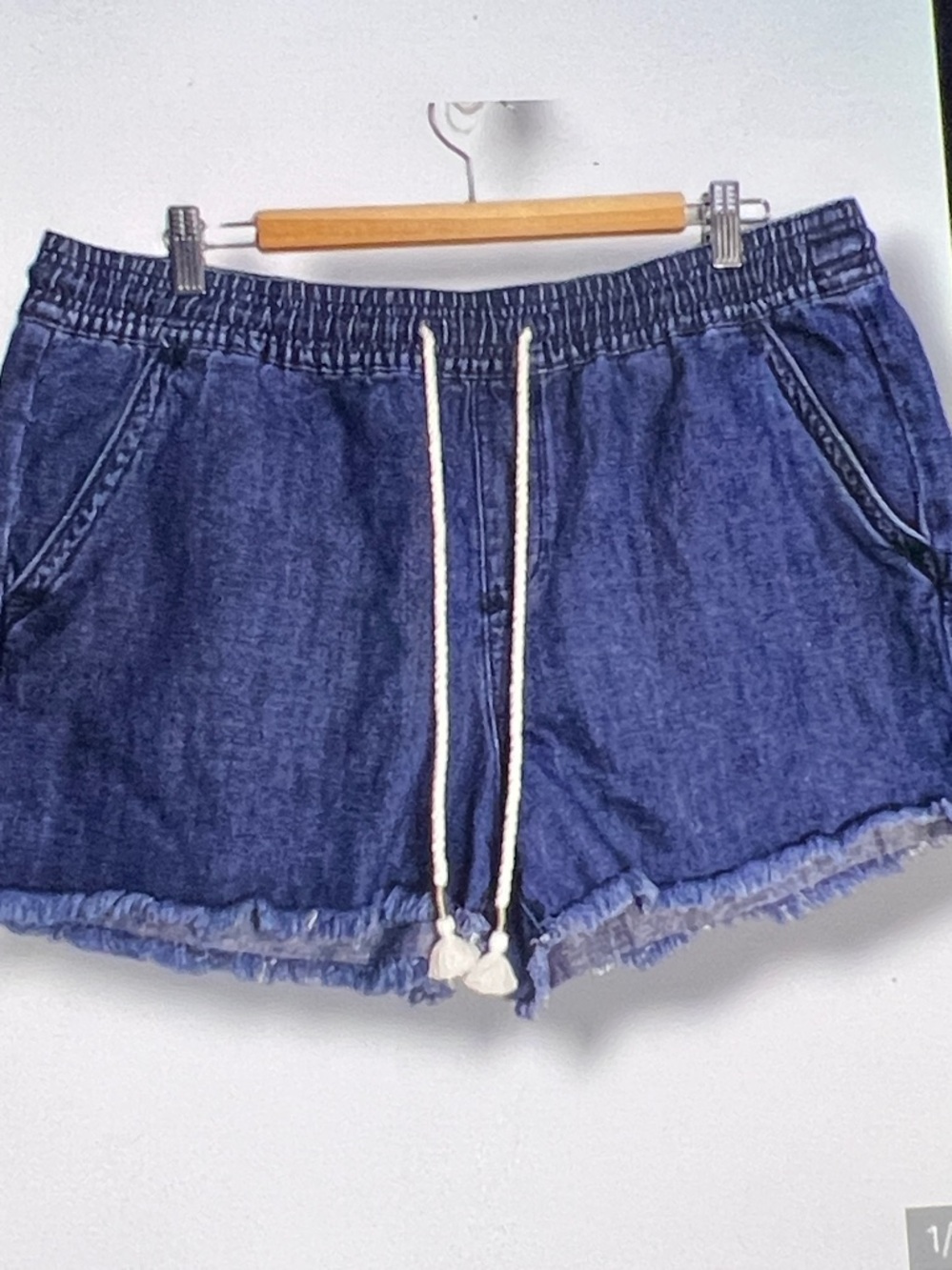 Loft Jean Pull on Shorts